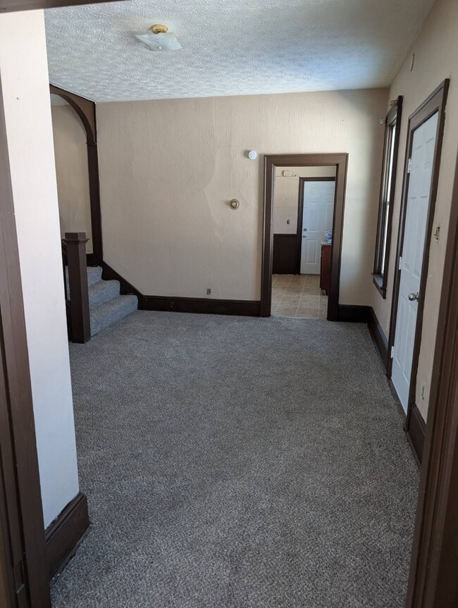 Photo - 210 E Cambridge St