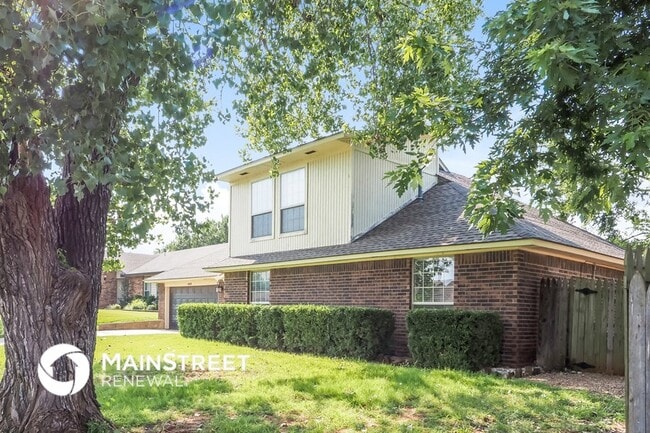 Building Photo - 6800 Bayberry Dr