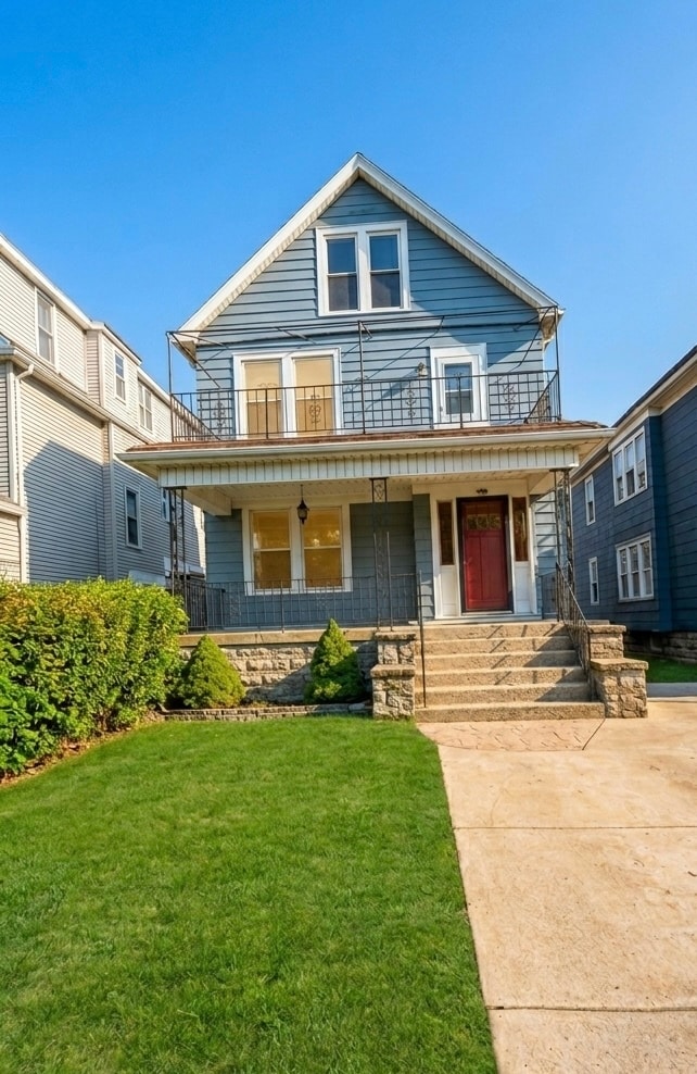 Building Photo - 77 Lovering Ave Unit #1 Lower Flat