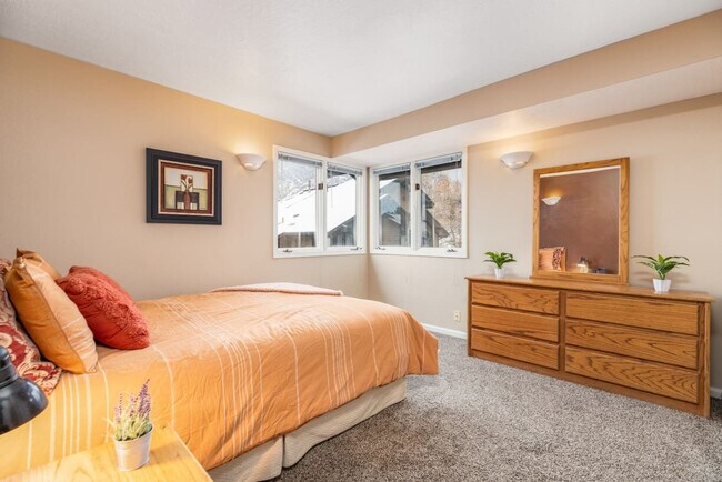 Photo - 7430 S Wasatch Blvd Unidad SI ID1597585P