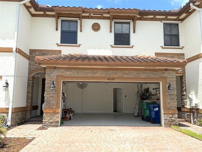 Photo - 4228 SW 166th Ct