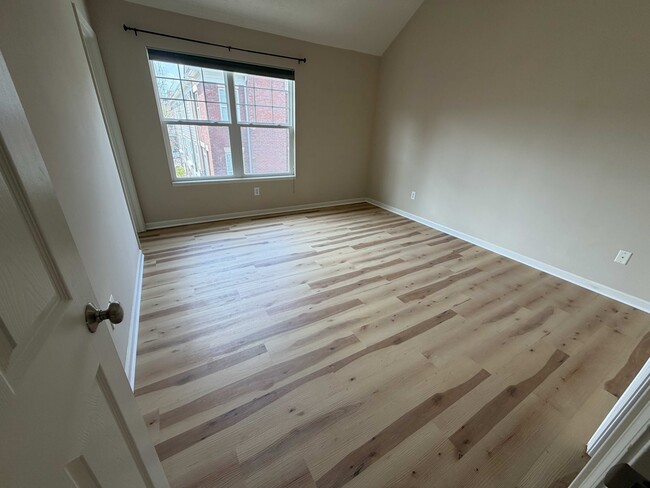 Photo - 70 Florence St Unit 70 Florence St