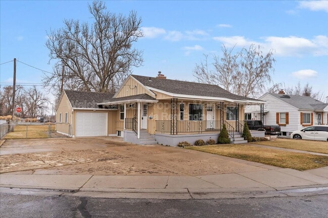 Photo - 153 Country Club Dr