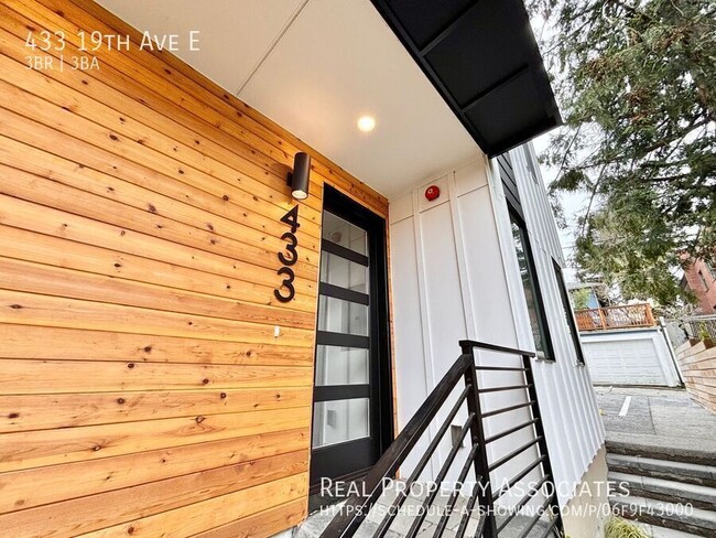 Building Photo - 433 19th Ave E