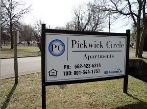 Pickwick Circle Apartments - Pickwick Circle Apartments