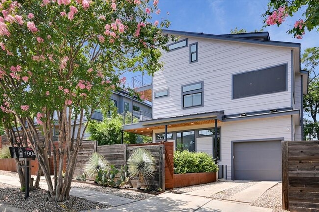 Photo - 1904 S L Davis Ave Condo Unit 1