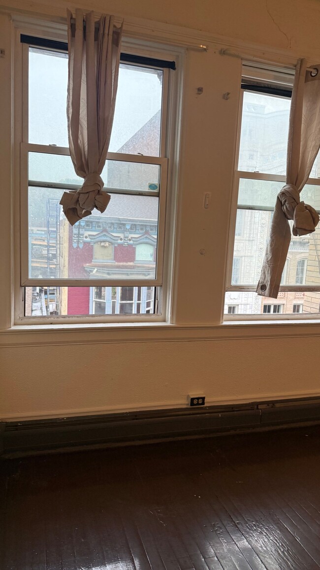 79 4th St Unit 7