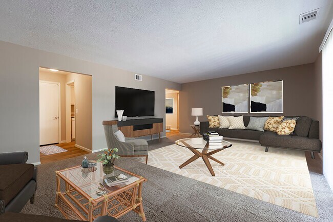 Four Seasons Apartments