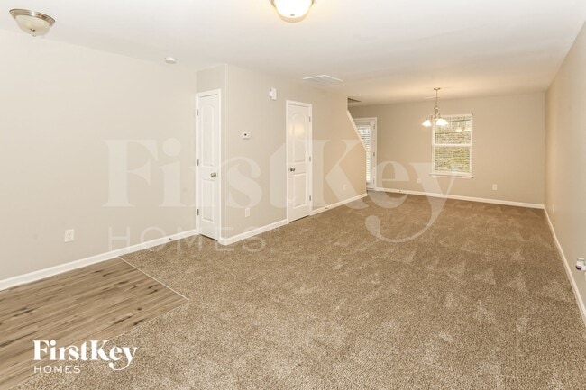 5727 Natick Dr