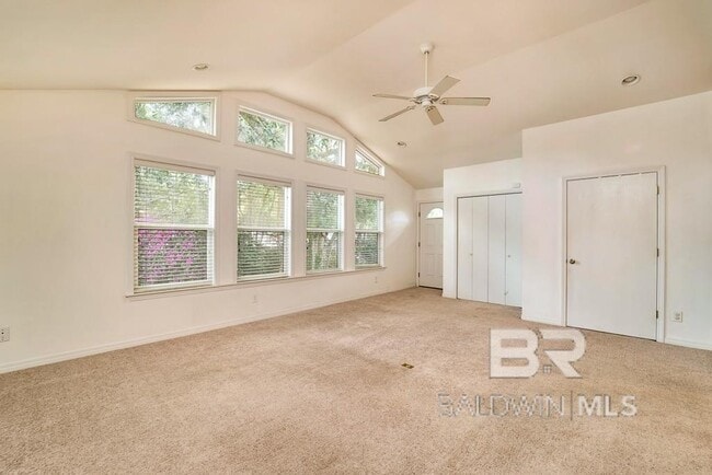 Photo - 359 Wisteria St