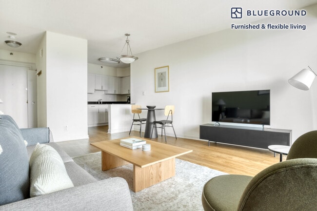 Photo - 1801 Crystal Dr Unit FL5-ID558