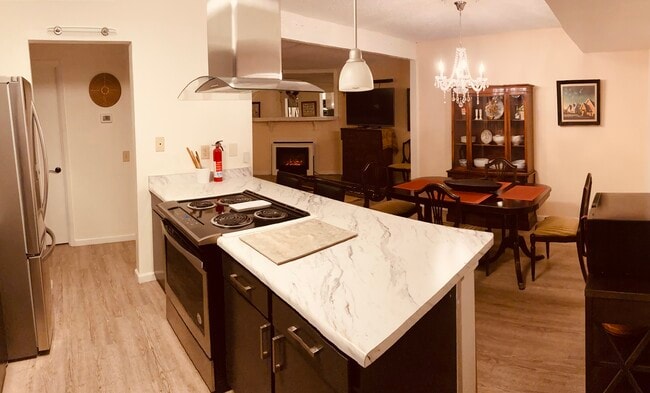 Kitchen View - 3855 Montgomery Blvd NE Unit 1101