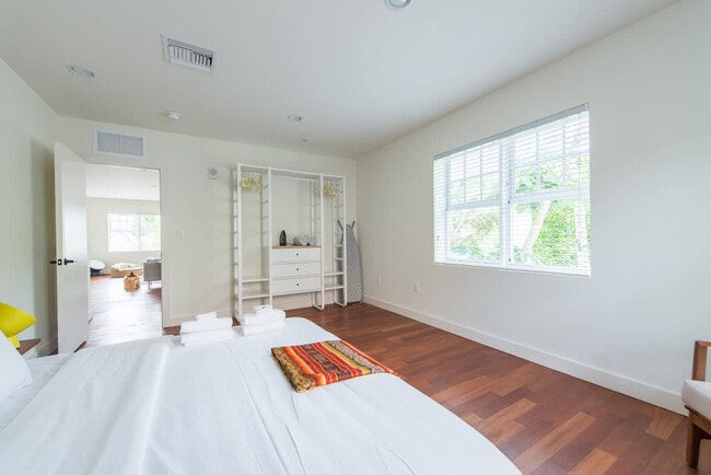 Photo - 747 4th St Unidad ID1320733P