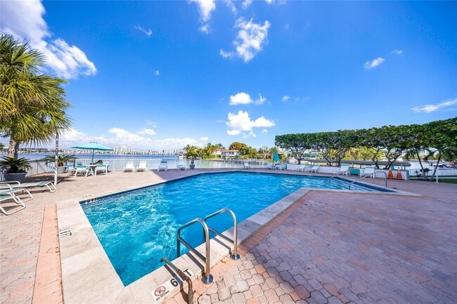 Photo - 2841 NE 163rd St Unit 215