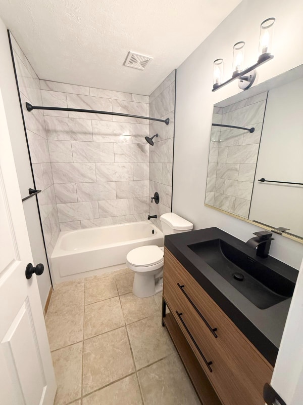 Photo - 8335 S 1050 E