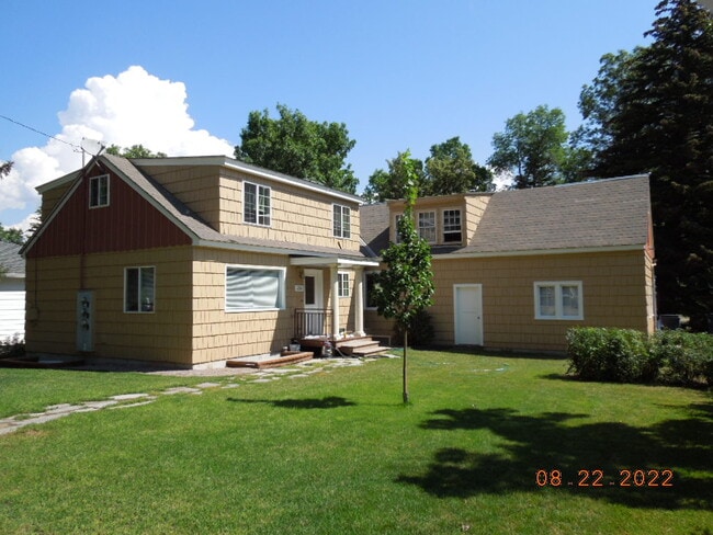 Building Photo - 1215 S 5th Ave Unit 1215 S. 5th Avenue Bozema