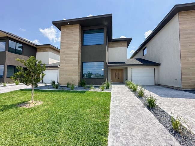 Building Photo - 4602 Juniper Cir
