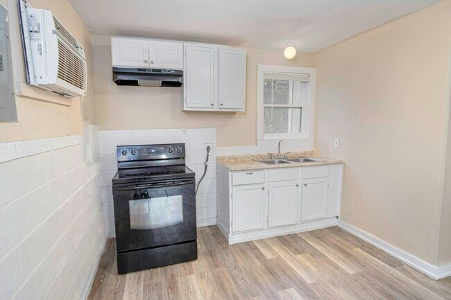 Photo - 342 Vine St Unit #A