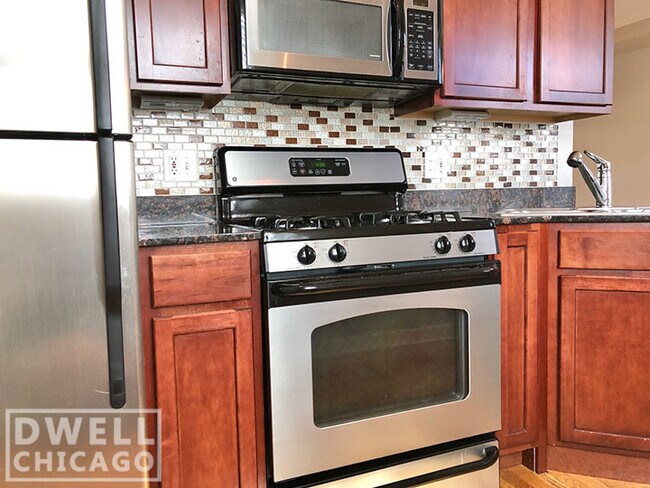 Photo - 521 W Belmont Ave Unidad 2