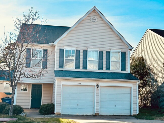 Spacious 3 Bedroom Home in Raleigh! - Spacious 3 Bedroom Home in Raleigh!