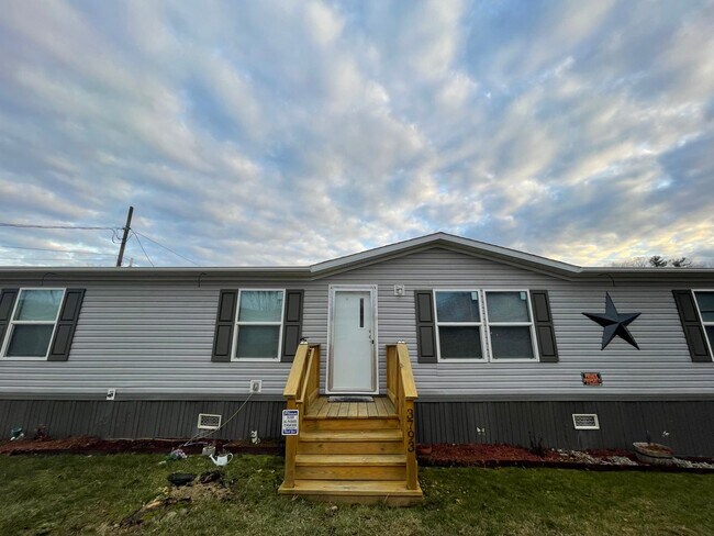 Photo - Christiansburg, 3 BR / 2 BA,  Available 6/...