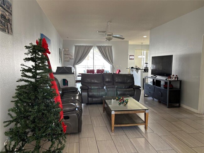 Photo - 924 Emerald Green Ct