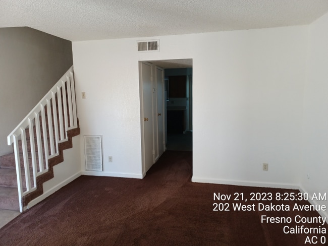 Photo - 202 W Dakota Ave