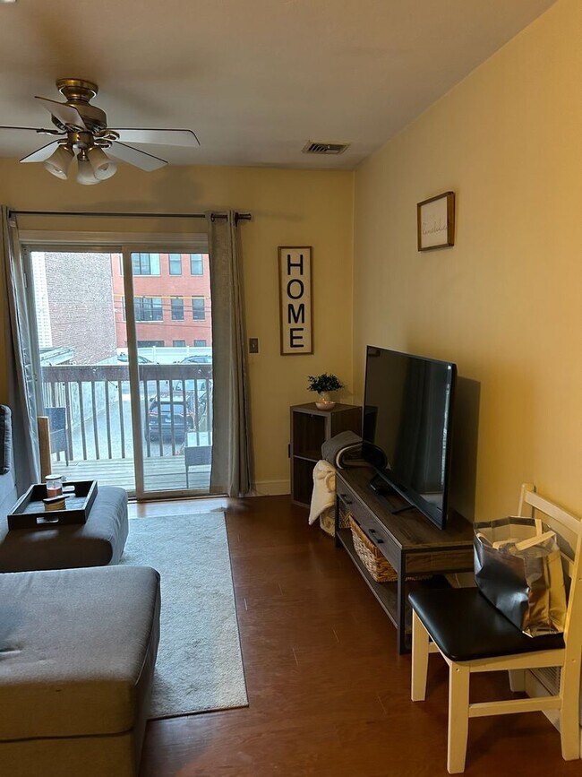 Photo - Wonderful opportunity to lease this amazin... Unit N