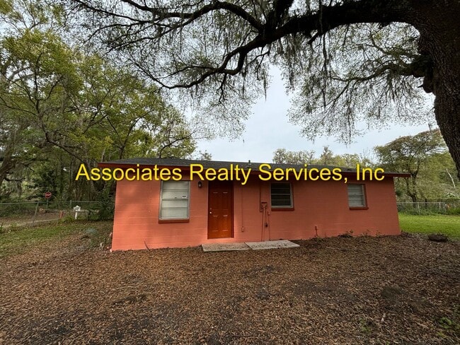 Photo - 3 Bed/1 bath SF Home in Hawthorne- MUST SEE!