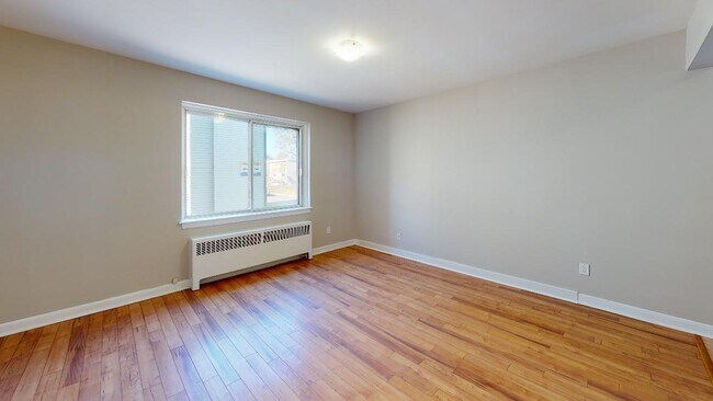 Photo - Arbor Village - 1030 & 1040 Hollington