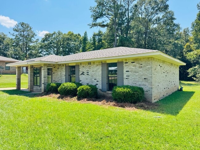 Photo - Modern 3-Bedroom Beauty