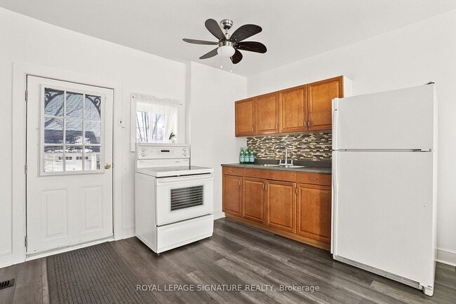 Photo - 1039 Dunbarton Rd