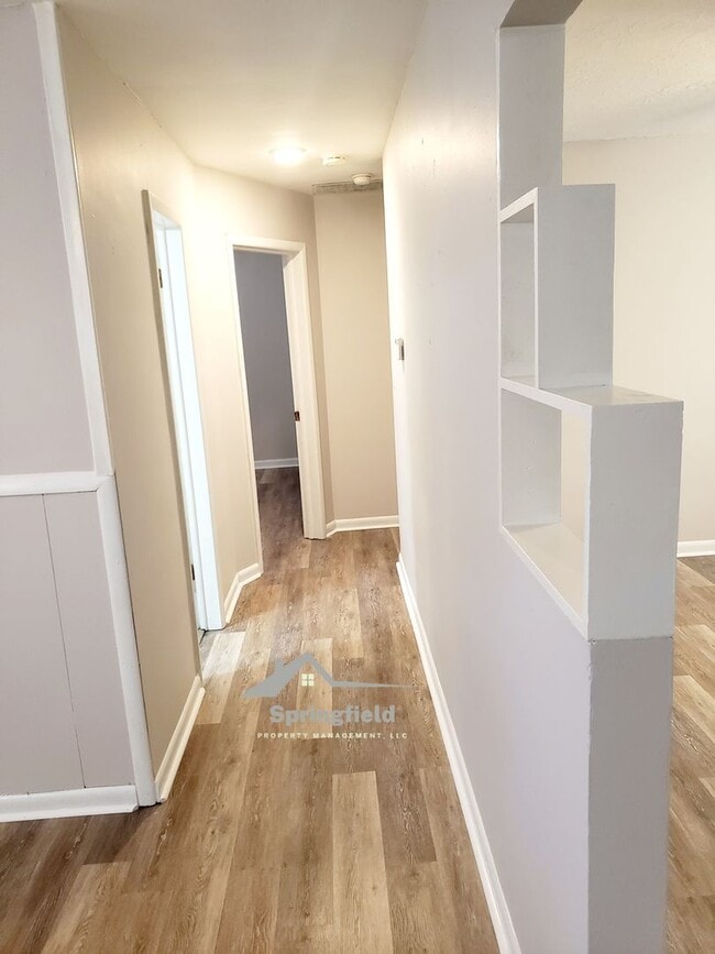 Photo - Cute Bunglo Style, 2 Bed Rooms, 1 Bath, 1 Car Garage w/ Opener