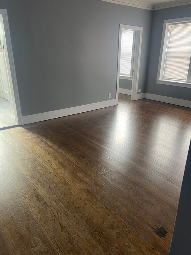 Photo - 1825 E 79th St