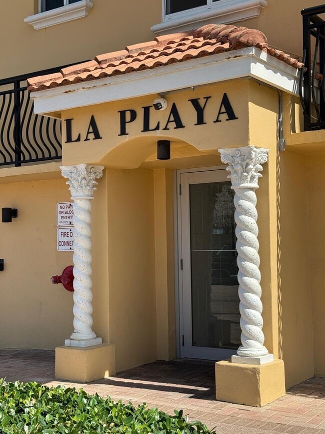Photo - 1815 N Surf Rd Unidad 402