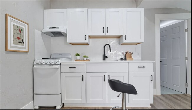 Photo - 121 W Moore St Unit 827 S Crockett - 121 W Moore St - 201