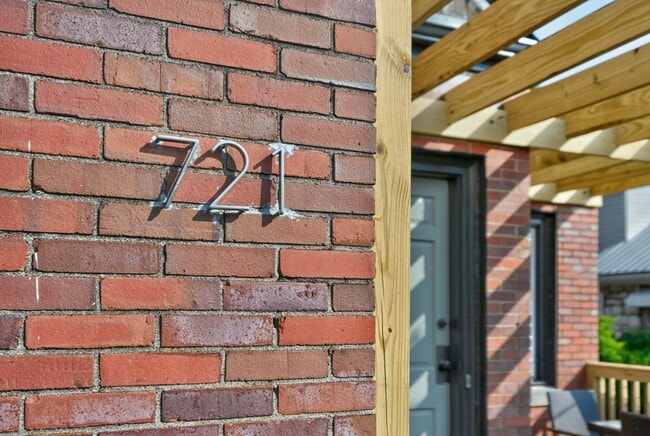 721 Headley Ave