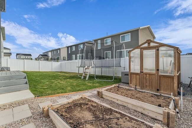Building Photo - 1748 N Killdeer Dr