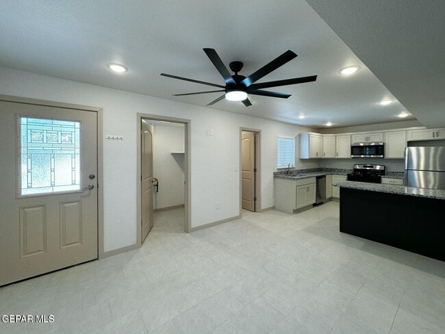 Photo - 6220 Ute Ln