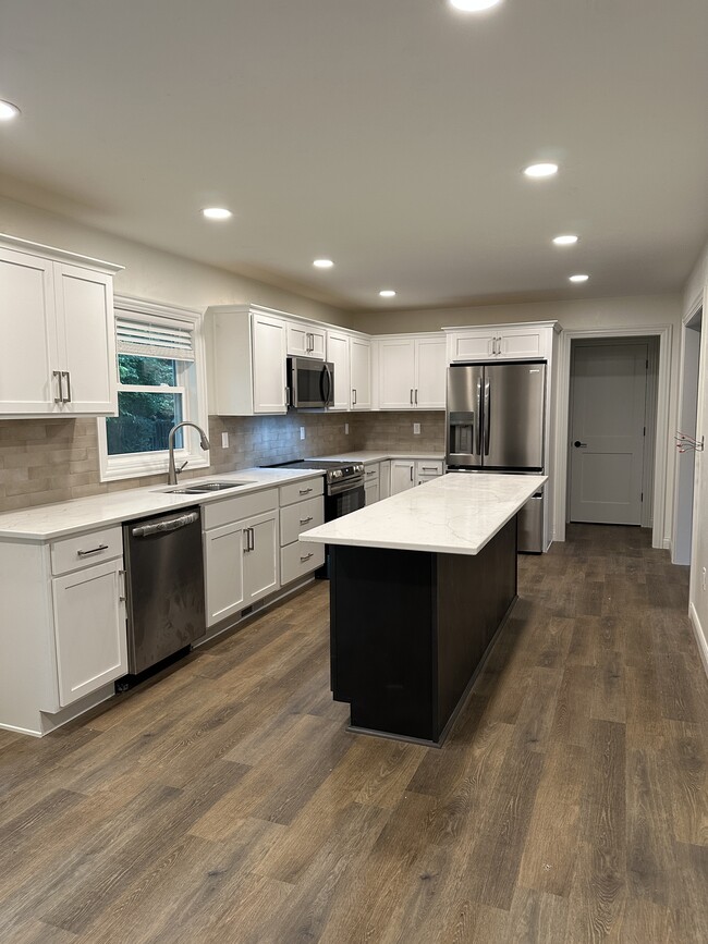 Photo - 1814 Fairview St