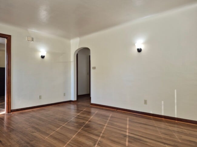 810 High Ave
