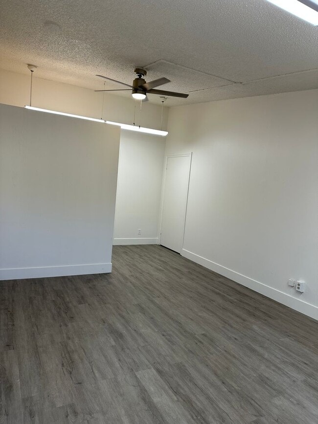 Photo - 208 Van Houten Ave