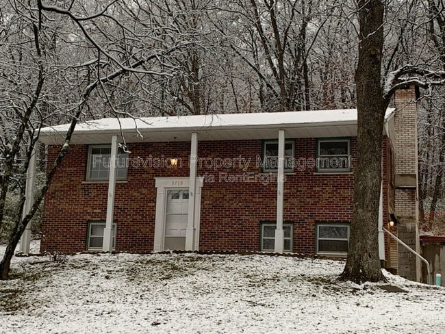 Building Photo - 3710 Kovarik Ln