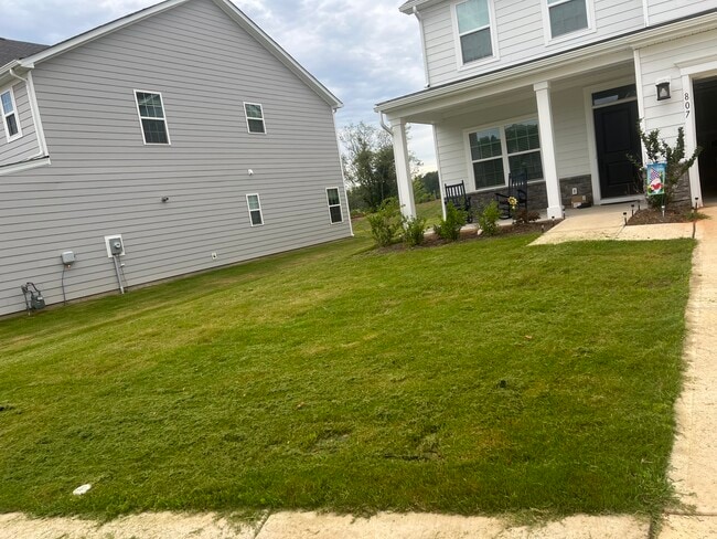 Photo - 807 Autumn Sage Dr