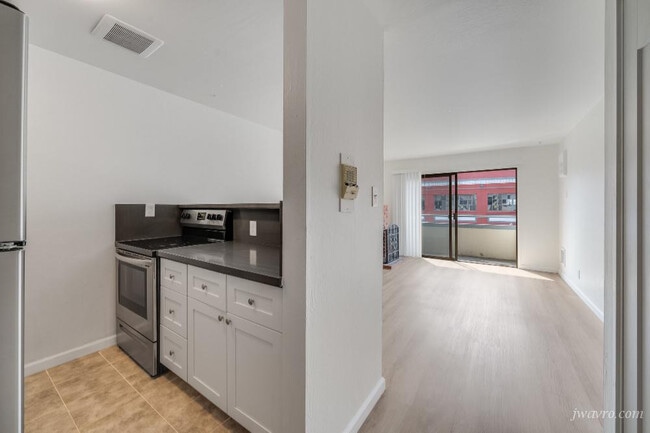 Photo - 1601 Grant Ave Unidad 1C-2025