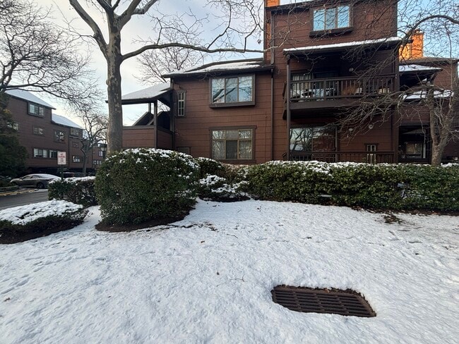 Building Photo - 224 Sandcastle Ky Unit 224