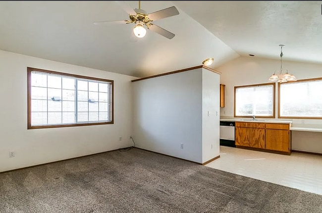 Photo - IveJ02 Unit 03