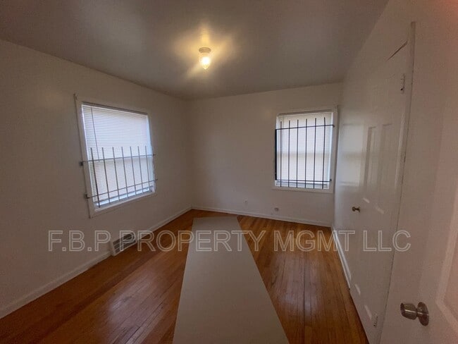 Photo - 20298 Goulburn Ave