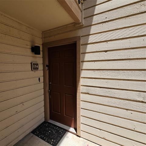 Photo - 16301 Ledgemont Ln Unit 174