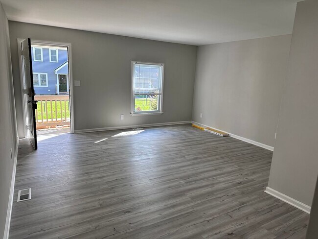Photo - 4720 Hoyle Dr Unit 4720 Hoyle Drive B
